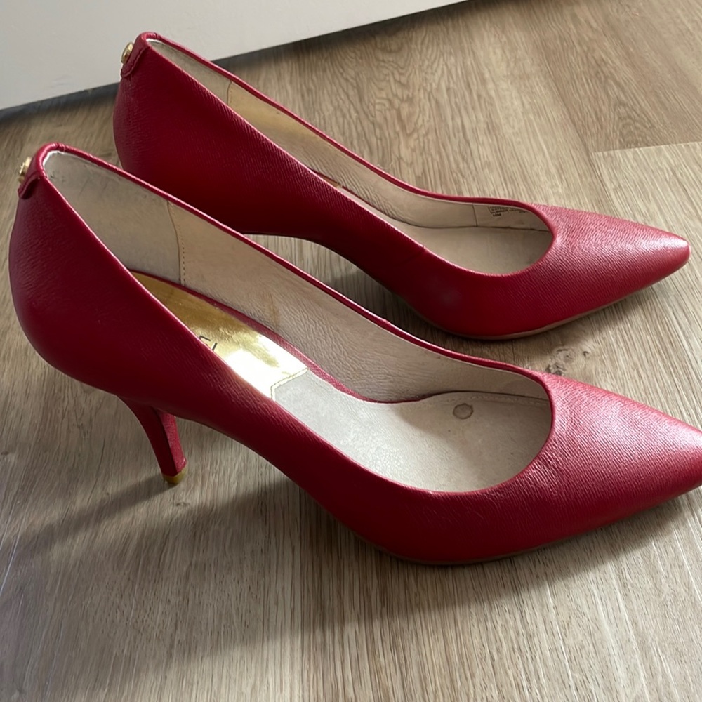 Red leather Michael Koran stilettos, size 10M